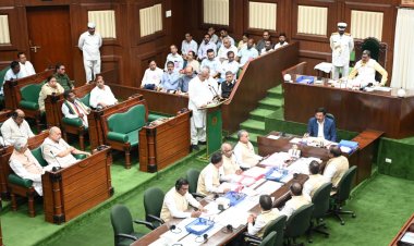 *मुख्यमंत्री भूपेश बघेल सदन में वर्ष 2023-24 का बजट प्रस्तुत कर रहे हैं*