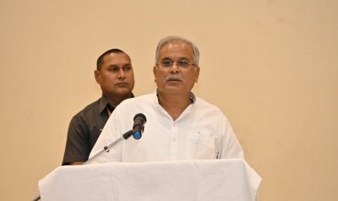 *मुख्यमंत्री बघेल का पत्रकारों के हित में बड़ा निर्णय*  छत्तीसगढ़ मीडिया कर्मी सुरक्षा विधेयक- 2023 के प्रारूप का किया अनुमोदन*