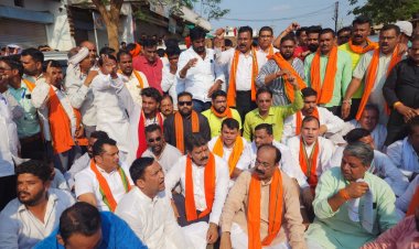 *बिरनपुर में उमड़ा आक्रोशित जन सैलाब भुनेश्वरके हत्यारों को फांसी दी जाए- साव*