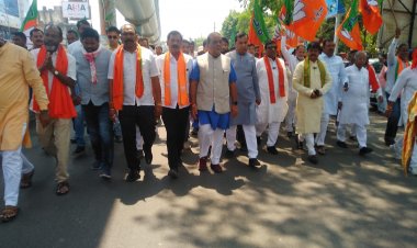 *कांग्रेस नेताओं पर मुकदमा दर्ज करने भाजपा ने निकाला पैदल मार्च*