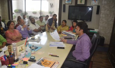 *निगम आयुक्त दबाव मे आकर कार्य कर रहे हैः- मीनल चौबे*