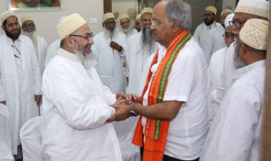 *देश का अमन पसंद समाज है दाऊदी बोहरा समाज बृजमोहन*