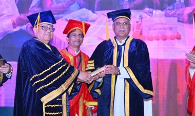 *मुख्यमंत्री भूपेश बघेल को फ्रांस की यूनिवर्सिटी ने डॉक्टरेट की उपाधि से नवाजा*