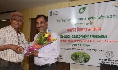 *छत्तीसगढ़ में किसानों की आमदनी बढ़ाने के लिए संचालित की जा रही है सिल्क समग्र योजना*