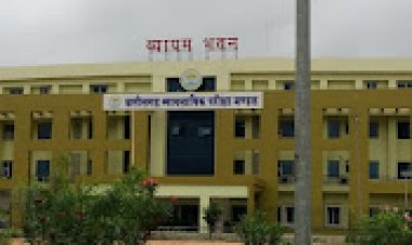 *व्यावसायिक पाठ्क्रम में प्रवेश परीक्षा के लिए कार्यक्रम निर्धारित* 