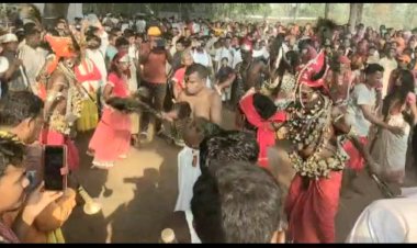 *आदिवासी परंपरा का पालन करते हुए लोगो के बीच आम आदमी की तरह शामिल हुए मंत्री कवासी लखमा*