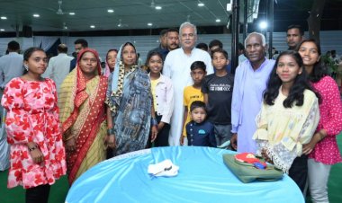 भेंट-मुलाकात के दौरान रायपुर संभाग में जिन ग्रामीणों के घर मुख्यमंत्री ने भोजन किया