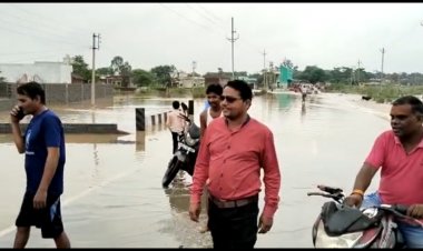 सेजबहार इलाके में बाढ़ की स्थिति