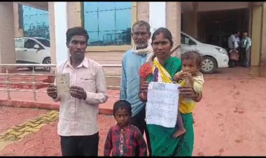 बलरामपुर जिले में एक आदिवासी परिवार ने अपनी पैतृक भूमि का किसान किताब बनवाने के एवज में  हल्का पटवारी खेलवंती सोनवानी द्वारा 10 हजार रु मांगने की शिकायत कलेक्टर से की है