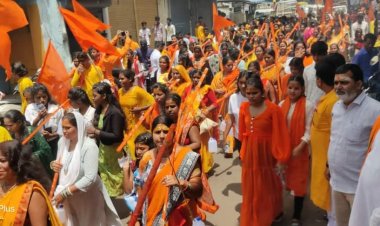 चिरमिरी में महाकाल भक्त मंडल द्वारा विशाल कांवर यात्रा