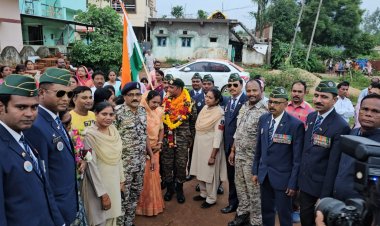 भारतीय थल सेना के डोगरा रेजीमेंट से 20 वर्ष की सेवा करने के पश्चात सेवानिवृत्त होकर घर लौटने पर गर्म जोशी से स्वागत किया गया
