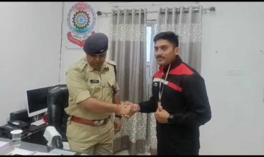 लगातार दुर्ग पुलिस का मान सम्मान  खेल से बढ़ा रहा नेवई में पदस्थ आरक्षक किशन साहू