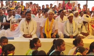 जिले में विश्व आदिवासी शांतिपूर्ण तरीके से मनाया गया