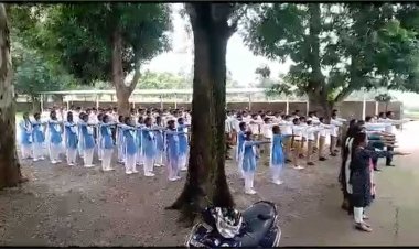 एक साथ 15 हजार छात्र-छात्राओं ने आगामी विधानसभा निर्वाचन में शत-प्रतिशत मतदान करने की ली शपथ
