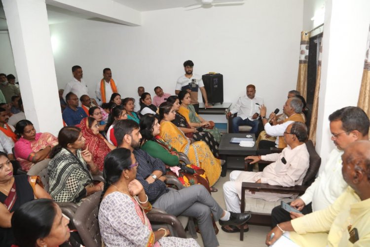 *रायपुर दक्षिण विधानसभा में 102 स्थानों पर होगा प्रधानमंत्री मोदी के "मन की बात" कार्यक्रम।*